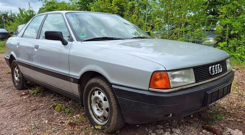 Silber Gebraucht 1990 Audi 80 Limousine | 900 € - Bild 1/4