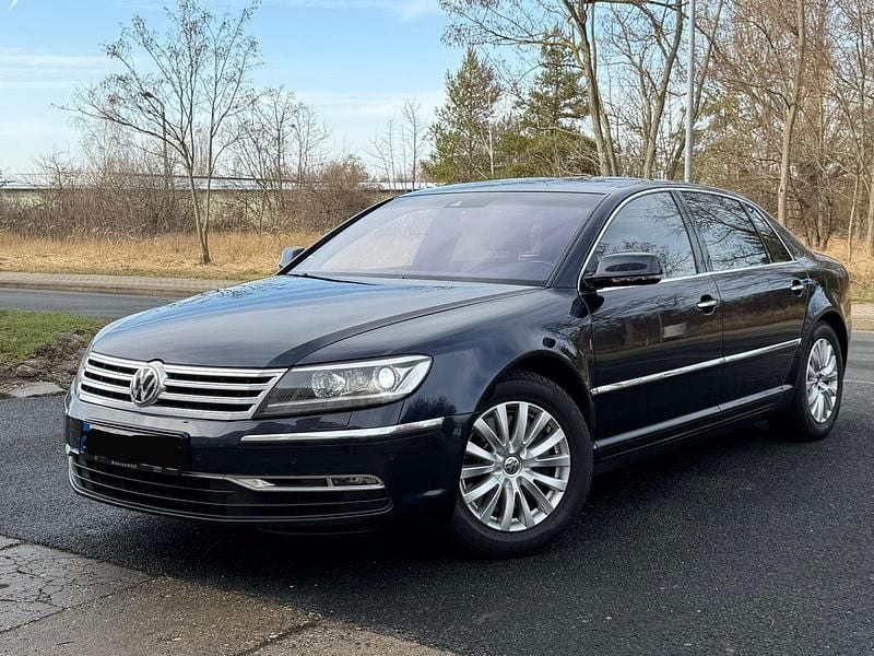 Gebraucht VW Phaeton Exclusive 245 PS (180 kW) 2012 Blau Limousine