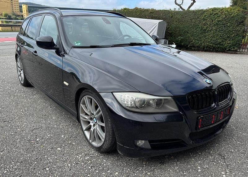 Usata BMW 320 Efficient Dynamics 163 CV (119 kW) 2012 Nero Station wagon