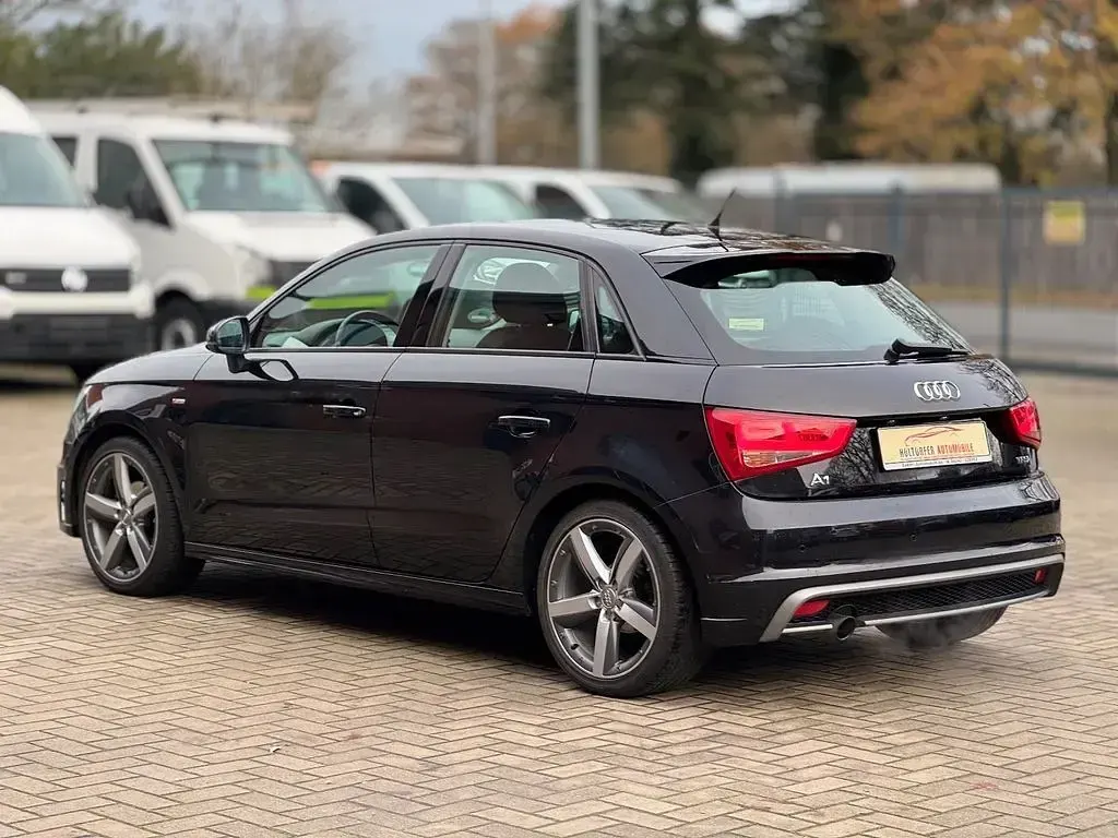 Gebraucht Audi A1 Sportback S-Line 86 PS (63 kW) 2013 Phantomschwarz Kleinwagen