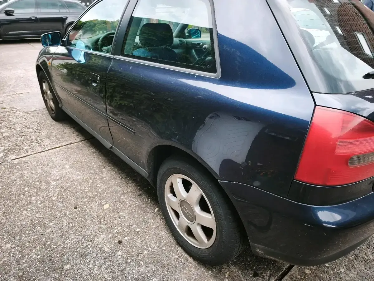 Gebraucht Audi A3 125 PS (91 kW) 1998 Blau Kleinwagen