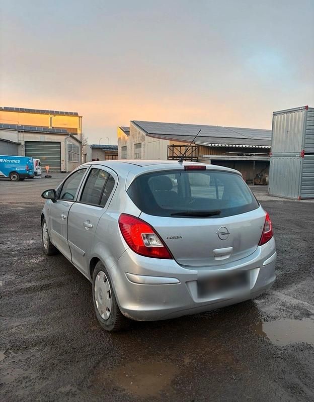 Gebraucht Opel Corsa 80 PS (58 kW) 2007 Silber Kleinwagen