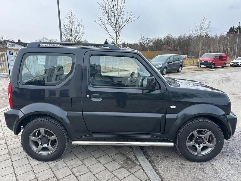 Gebraucht Suzuki Jimny Comfort 86 PS (63 kW) 2012 Schwarz SUV