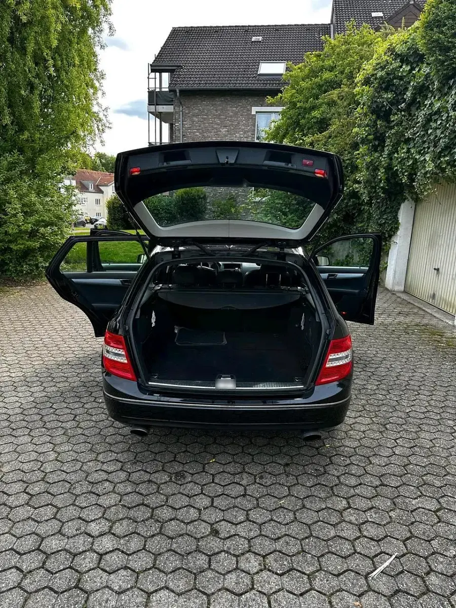 Gebraucht Mercedes C320 2008 Schwarz Kombi