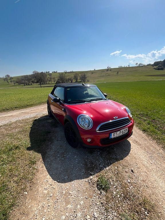 Gebraucht Mini One Cabriolet 98 PS (72 kW) 2015 Rot Cabrio
