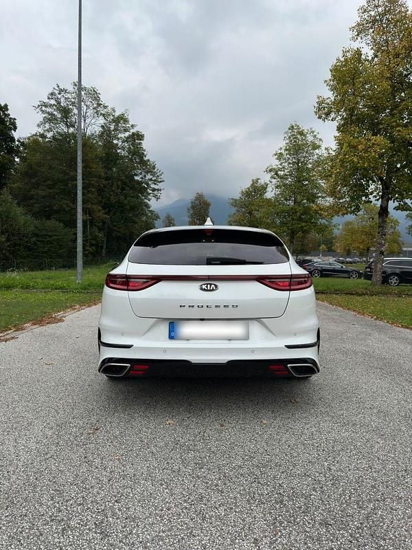 Gebraucht Kia ProCeed GT 204 PS (150 kW) 2019 Weiß Kombi