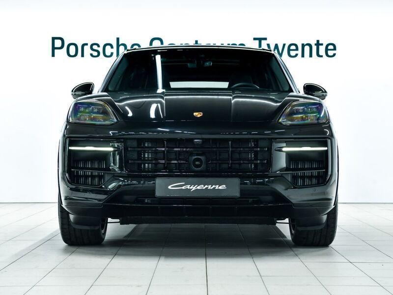 Gebraucht Porsche Cayenne 470 PS (345 kW) 2025 Schwarz SUV