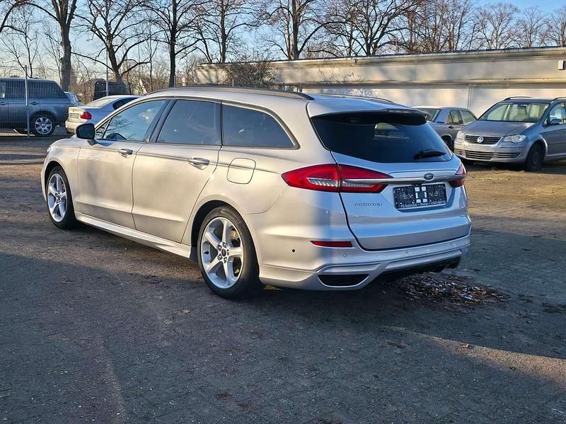 Gebraucht Ford Mondeo ST-Line 150 PS (110 kW) 2019 Polarsilber metallic Kombi