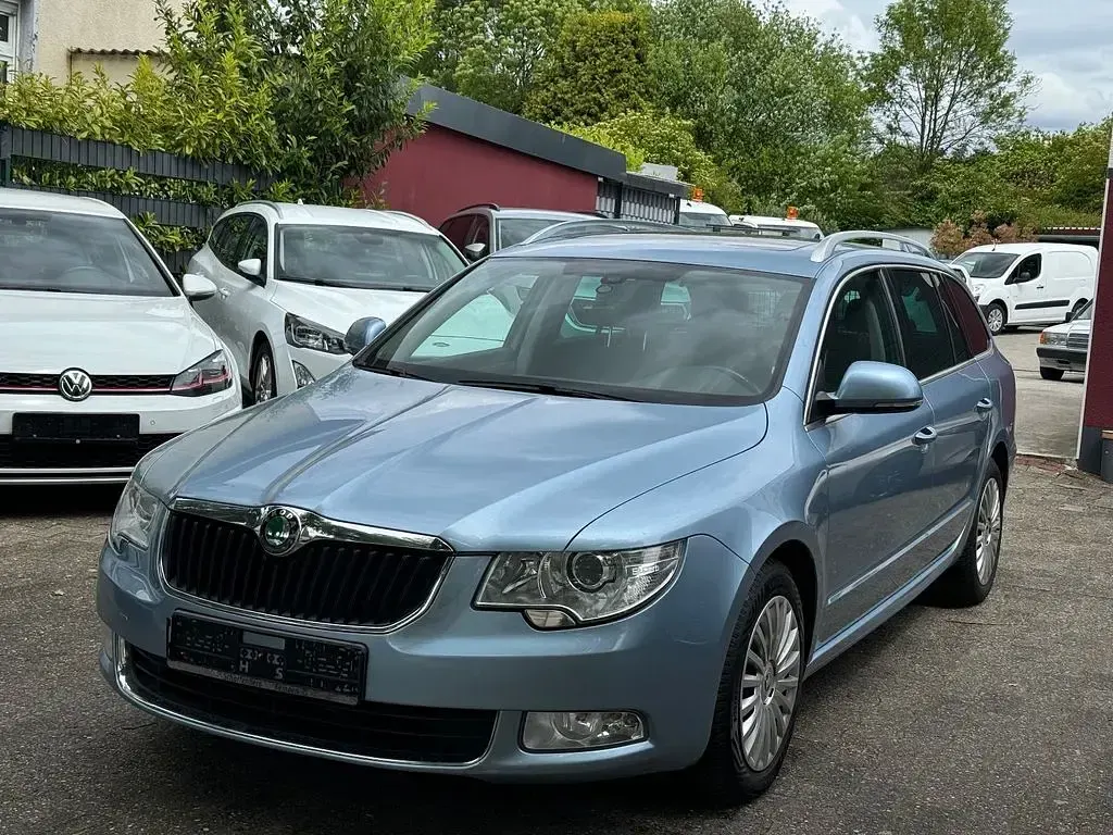 Gebraucht Skoda Superb Exclusive 170 PS (125 kW) 2013 Blau Limousine