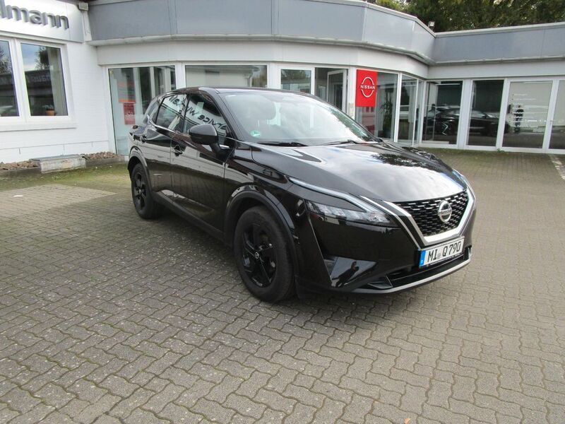 Schwarz Gebraucht 2022 Nissan Qashqai Visia SUV | 20.690 € (Fairer Preis) - Bild 1/4