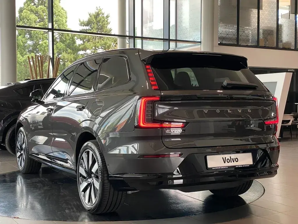 Gebraucht Volvo EX90 Ultra 300 kW (408 PS) 2025 Grau SUV