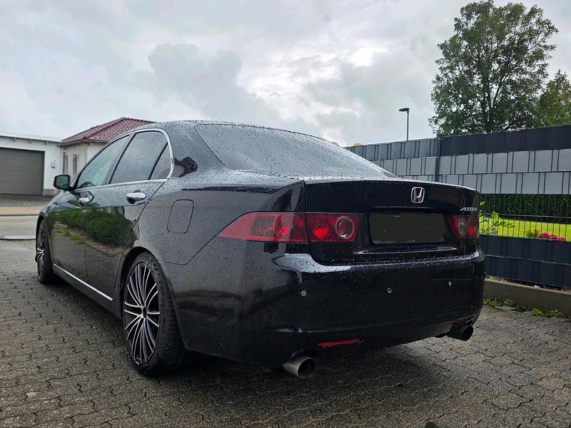 Gebraucht Honda Accord Executive 190 PS (139 kW) 2004 Schwarz Limousine