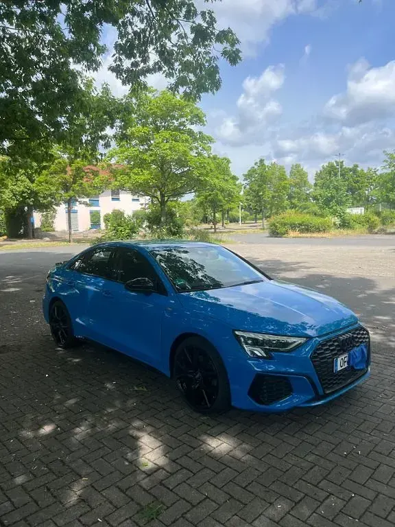 Gebraucht Audi A3 Sport 190 PS (139 kW) 2022 Limousine