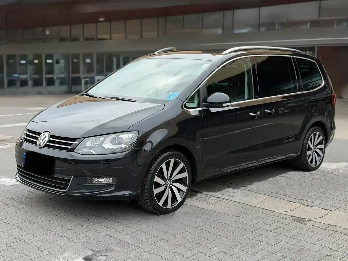 Gebraucht VW Sharan 150 PS (110 kW) 2016 Schwarz Van / Kleinbus