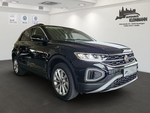 Gebraucht VW T-Roc Life 150 PS (110 kW) 2023 Schwarz SUV