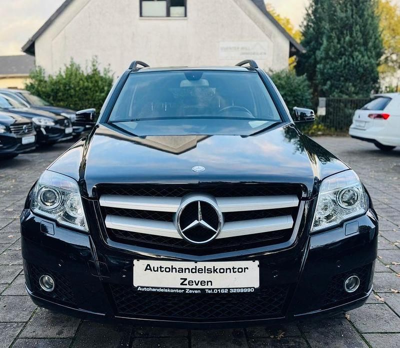 Schwarz Gebraucht 2009 Mercedes GLK220 SUV | 10.000 € (Guter Preis) - Bild 1/4