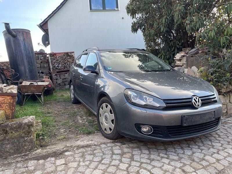 Gebraucht VW Golf VII Match 122 PS (89 kW) 2012 Grau Kombi