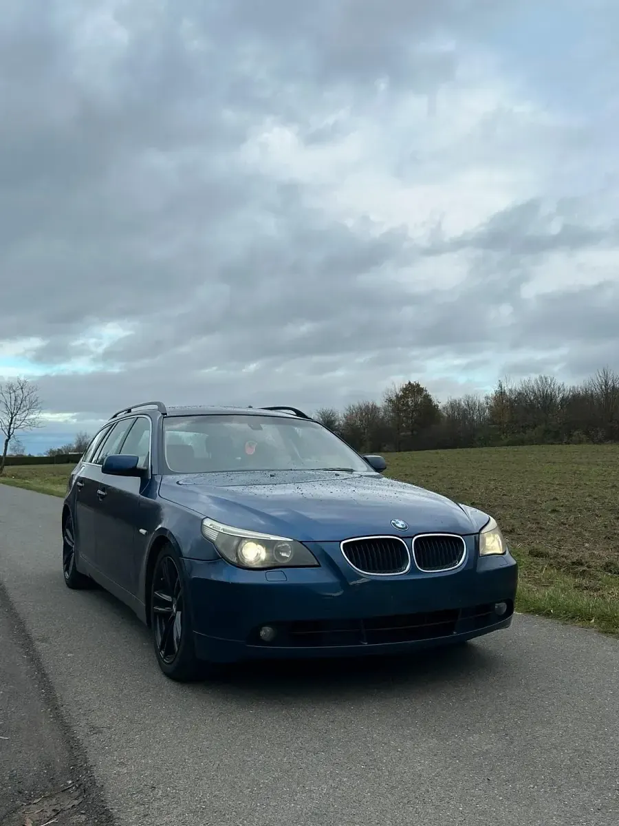 Second-hand BMW 530 218 CP (160 kW) 2004 Albastru Break