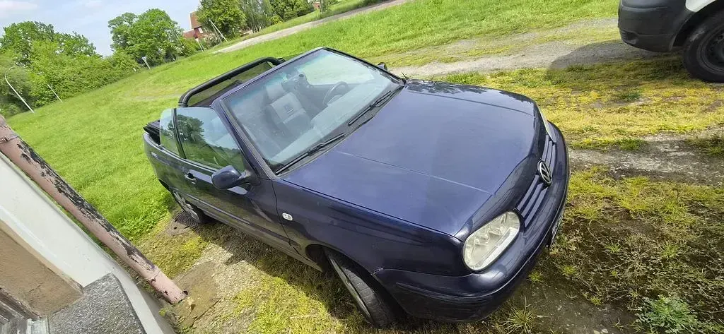 Używany VW Golf Conceptline 90 KM (66 kW) 2002 Niebieski Kabriolet