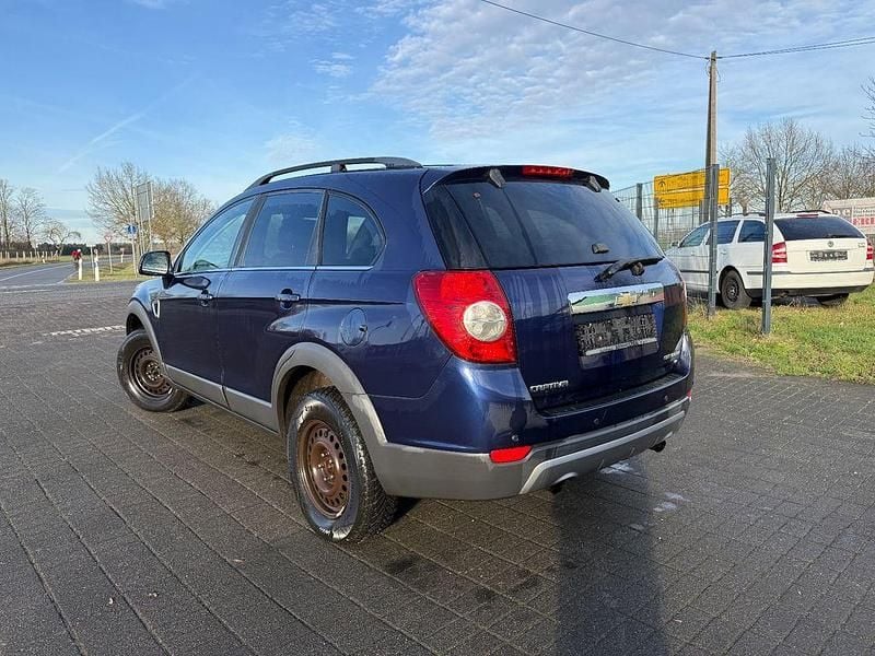 Gebraucht Chevrolet Captiva LT 150 PS (110 kW) 2009 Blau SUV