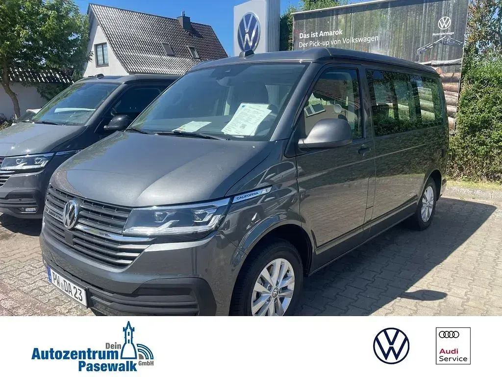 Gebraucht VW Multivan Beach 150 PS (110 kW) 2025 Grau Van / Kleinbus