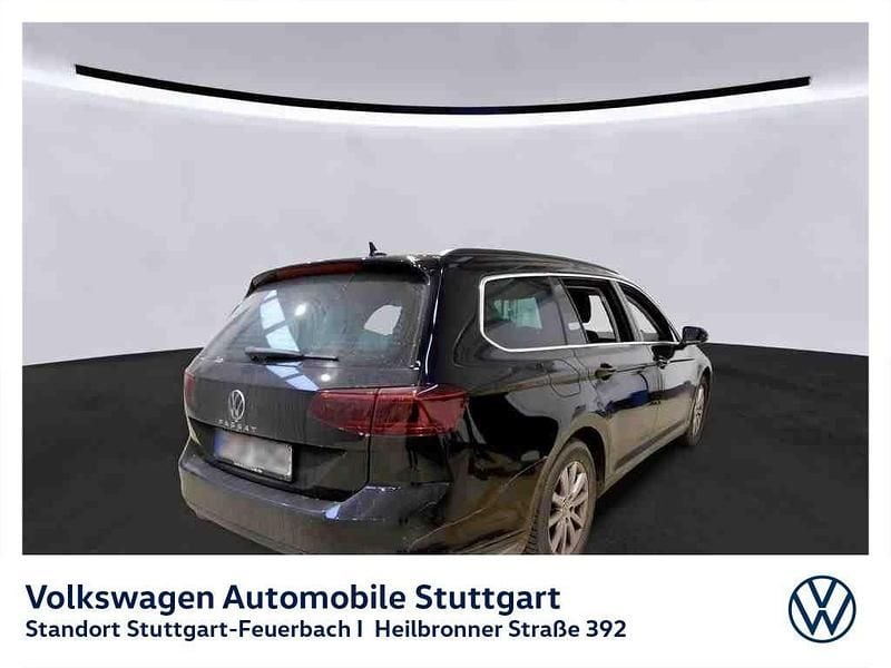Gebraucht VW Passat Business 150 PS (110 kW) 2022 Deep black perleffekt Kombi