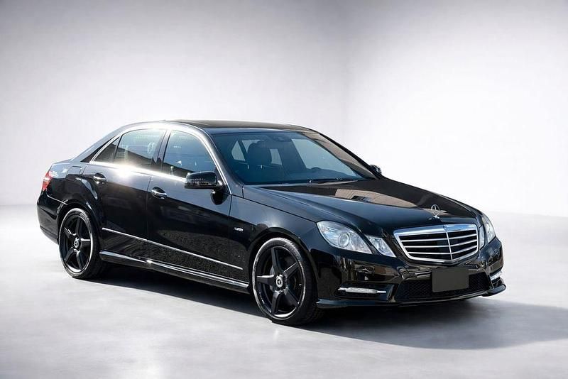 Gebraucht Mercedes E500 AMG 408 PS (300 kW) 2012 Schwarz Limousine