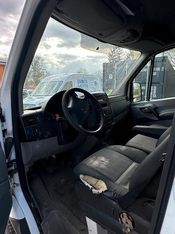 Używany Mercedes Sprinter 130 KM (95 kW) 2010