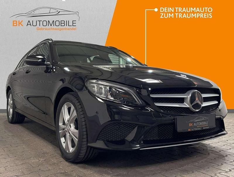 Gebraucht Mercedes C220 194 PS (142 kW) 2018 Obsidianschwarz Kombi