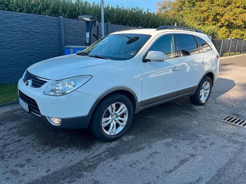 Weiß Gebraucht 2010 Hyundai Veracruz SUV | 7.800 € (Fairer Preis) - Bild 1/4
