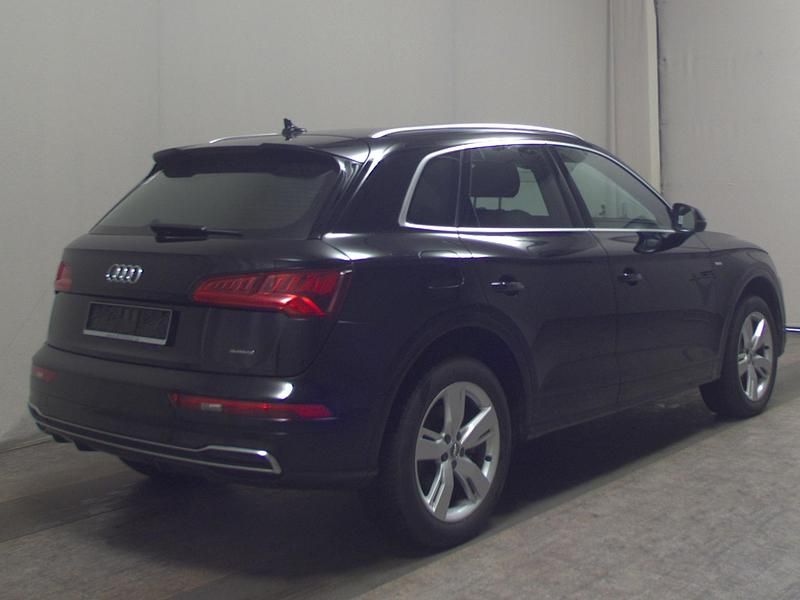 Second-hand Audi Q5 S-Line 204 CP (150 kW) 2020 Negru SUV