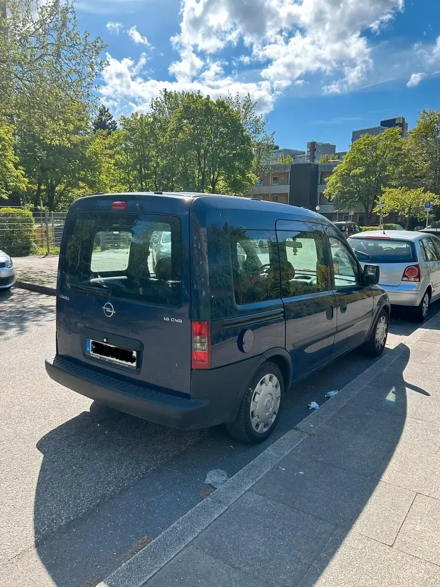 Gebraucht Opel Combo 97 PS (71 kW) 2005 Blau Van / Kleinbus
