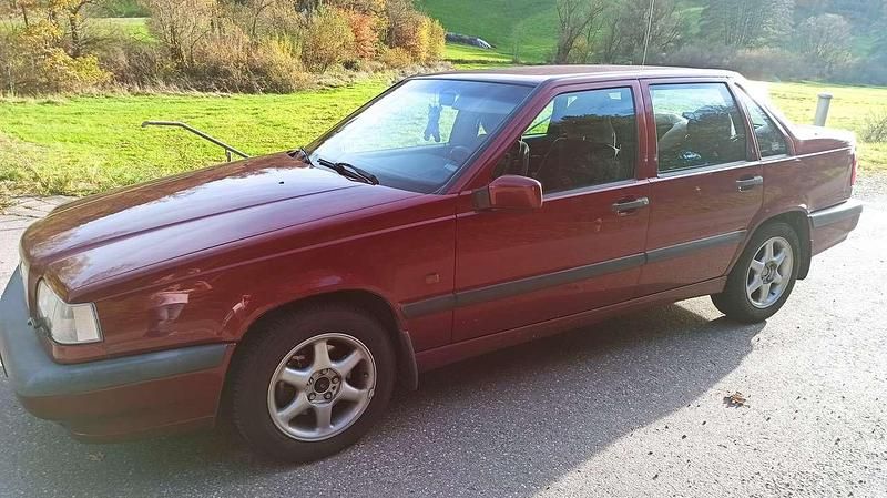 Rot Gebraucht 1995 Volvo 850 Limousine | 7.699 € - Bild 1/4