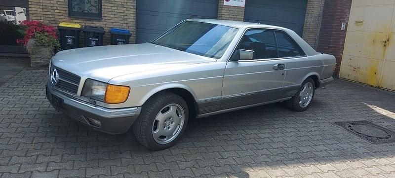 Gebraucht Mercedes 380 150 PS (110 kW) 1984 Silber Coupé