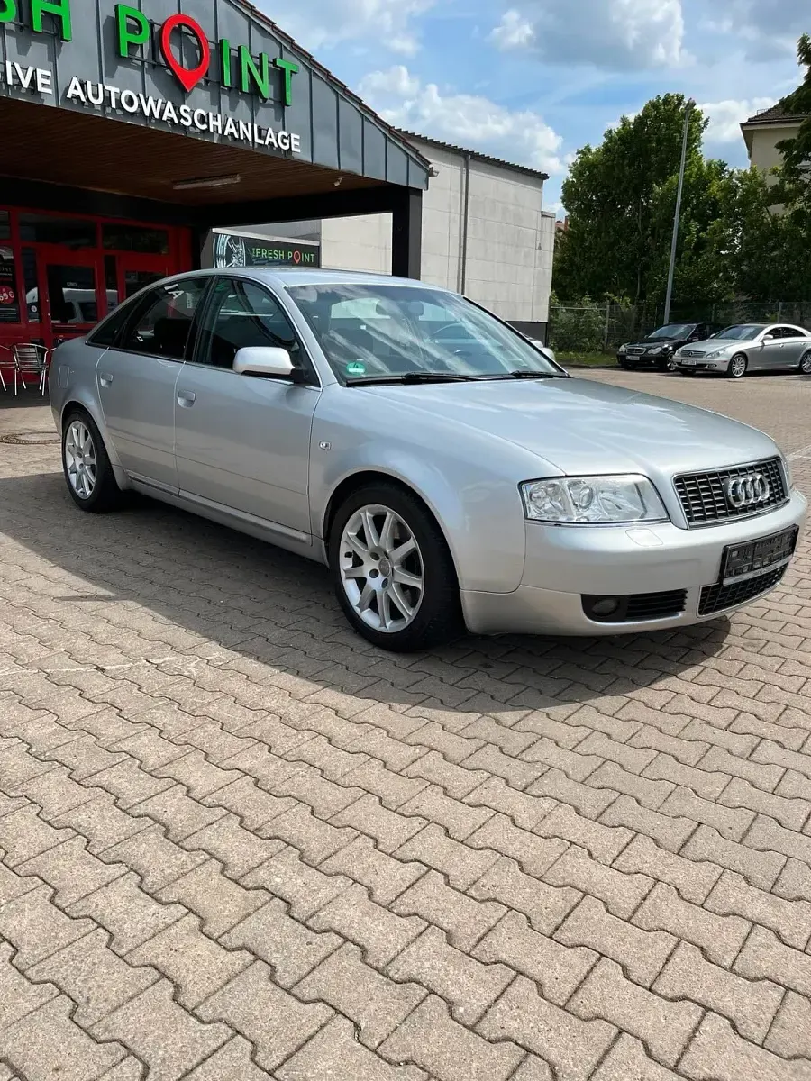 Gebraucht Audi A6 220 PS (161 kW) 2002 Silber Limousine
