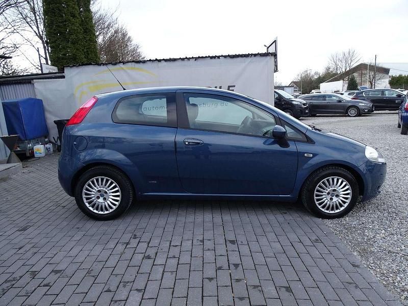 Gebraucht Fiat Grande Punto Dynamic 77 PS (56 kW) 2007 Blau Kleinwagen