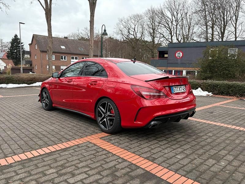 Gebraucht Mercedes CLA45 AMG AMG 360 PS (264 kW) 2015 Rot Coupé