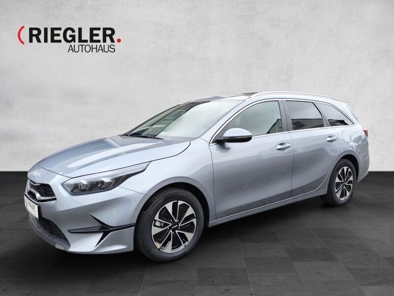 Silber Gebraucht 2024 Kia Ceed Sportswagon Spirit Kombi | 25.850 € (Guter Preis) - Bild 1/4