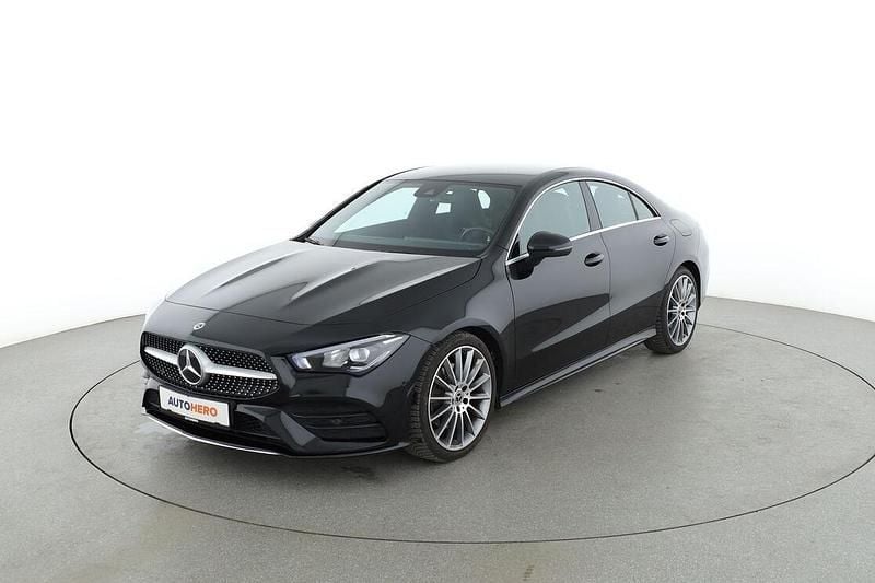 Schwarz Gebraucht 2021 Mercedes CLA200 AMG line Limousine | 30.230 € (Fairer Preis) - Bild 1/3