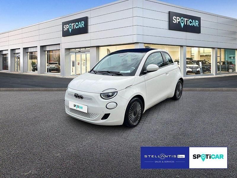 Weiß Gebraucht 2021 Fiat 500e Icon Kleinwagen | 18.395 € (Fairer Preis) - Bild 1/4