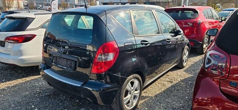 Gebraucht Mercedes A160 95 PS (69 kW) 2011 Schwarz Van / Kleinbus