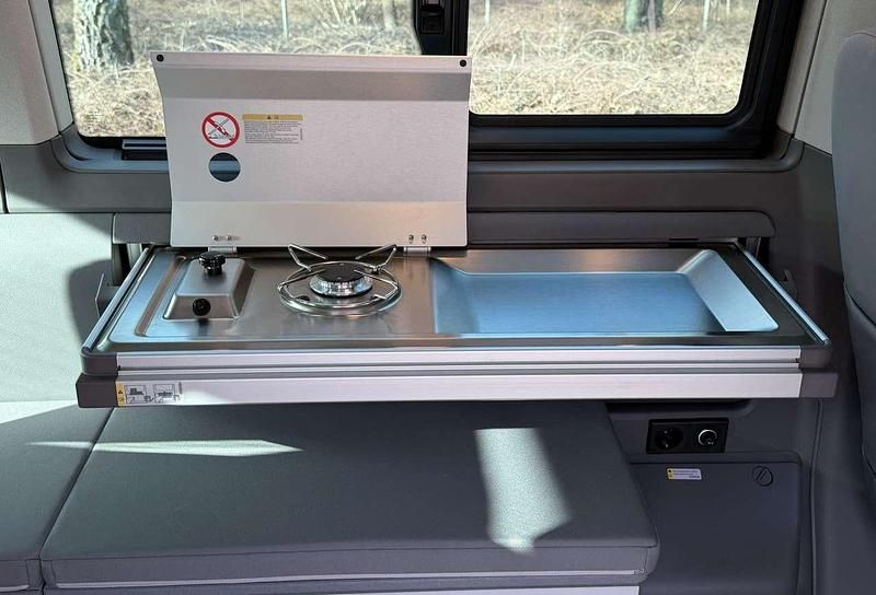 Gebraucht VW California Beach 150 PS (110 kW) 2024 Grau Van