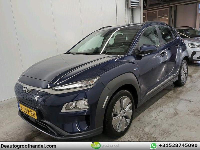 Blau Gebraucht 2020 Hyundai Kona Comfort SUV | 15.246 € (Superpreis) - Bild 1/4