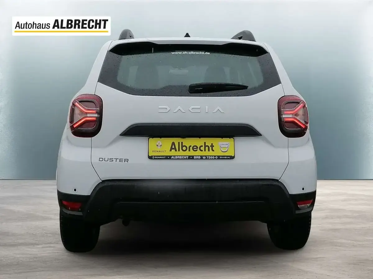 Usado Dacia Duster Expression 131 HP (96 kW) 2023 Branco SUV
