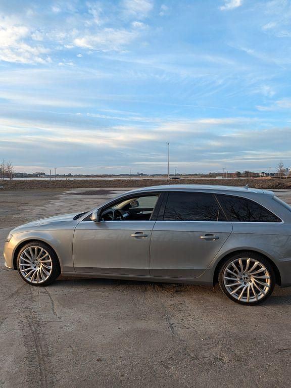 Gebraucht Audi A4 Sport 211 PS (155 kW) 2009 Silber Limousine