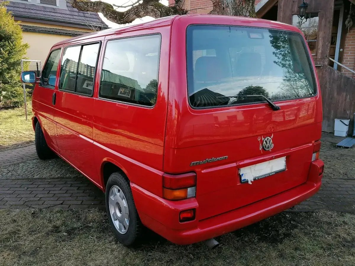 Gebraucht VW Multivan 116 PS (85 kW) 2002 Rot Van / Kleinbus