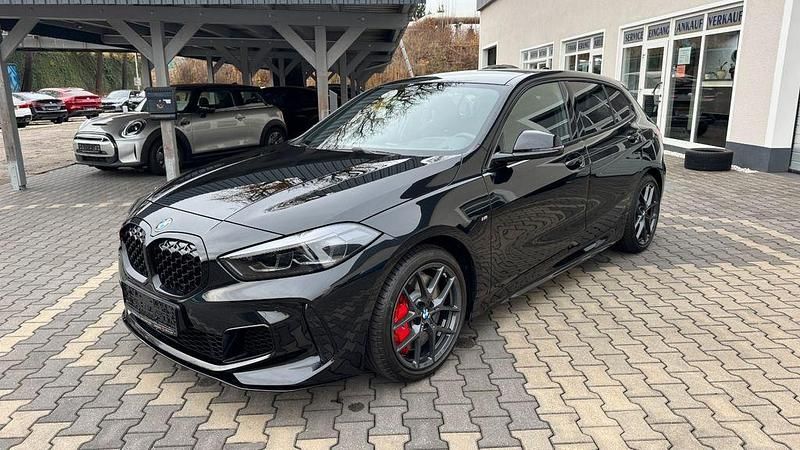 Gebraucht BMW M135 Performance 306 PS (225 kW) 2024 Schwarz Kleinwagen
