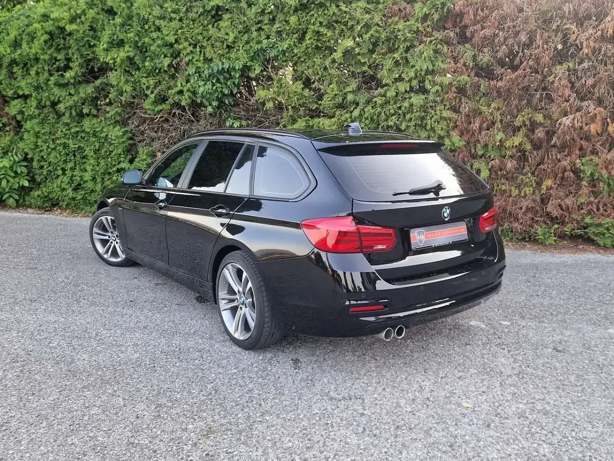 Gebraucht BMW 318 Advantage 136 PS (100 kW) 2018 Schwarz ii Kombi
