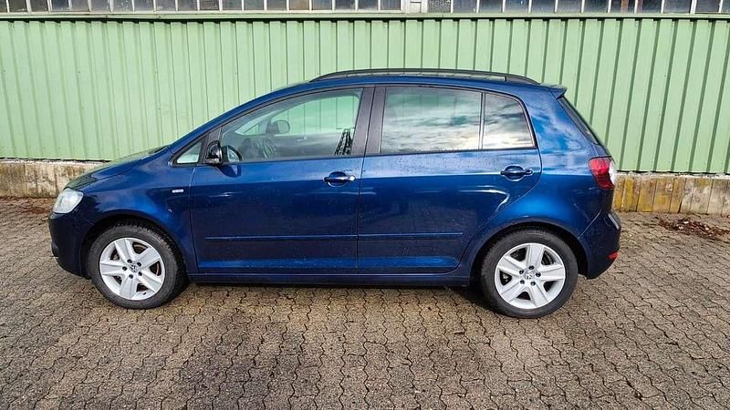 Gebraucht VW Golf VII Match 105 PS (77 kW) 2012 Blau Kombi