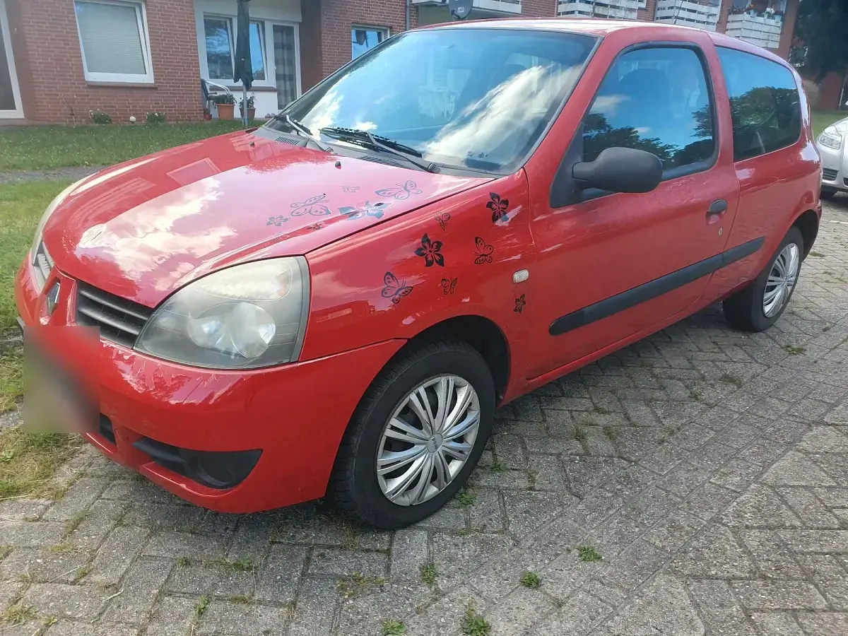 Gebraucht Renault Clio 60 PS (44 kW) 2011 Rot Kleinwagen